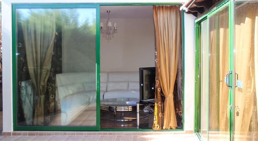 Парекклисия: Aroza Complex Maisonette No. 17