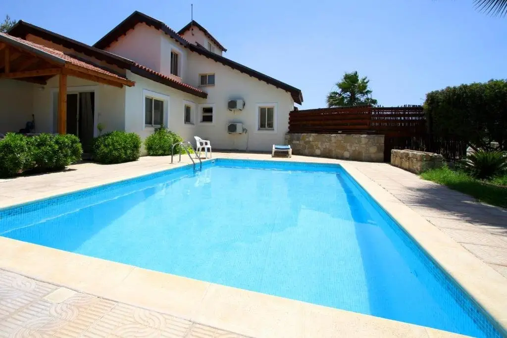 Писсури: Alonia Villas