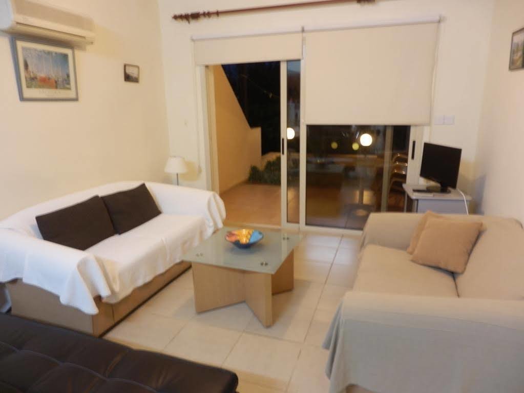 Пафос: Byreva Apartments