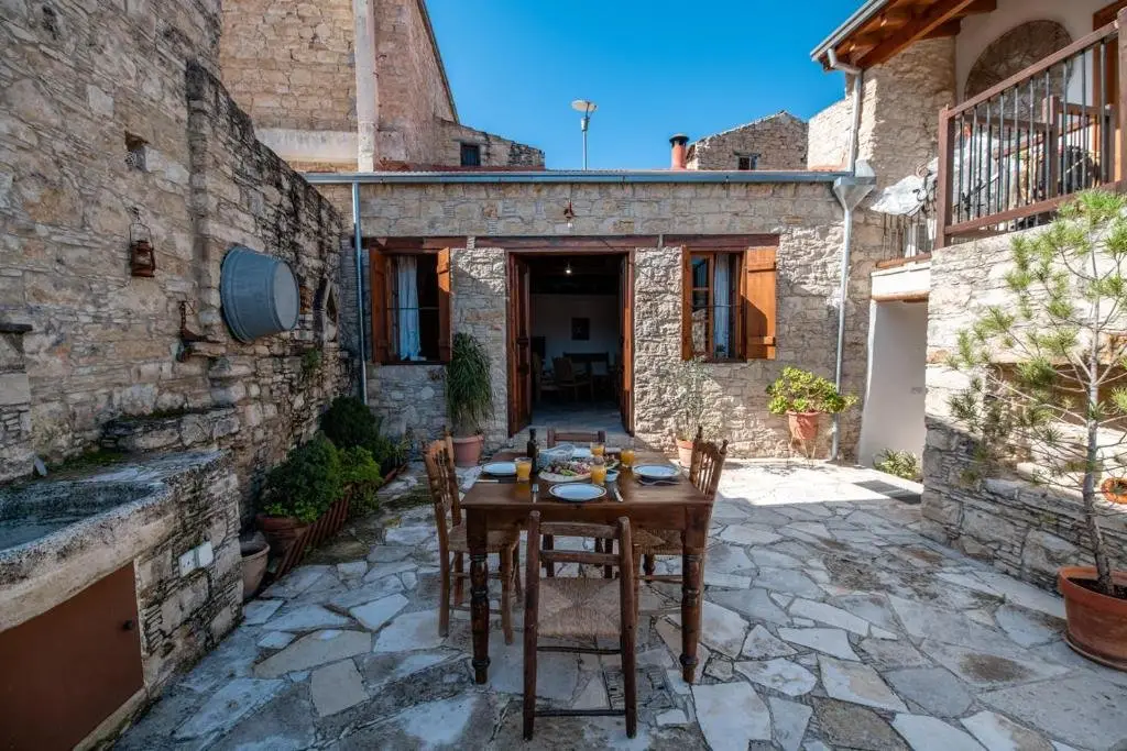 Constantias Stone Houses — фото 1