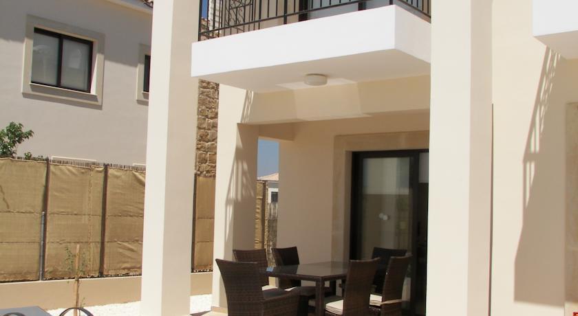 Куклия: Villa Barnsley