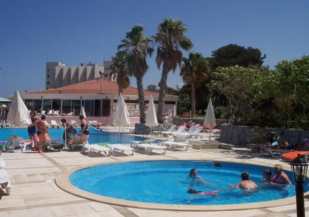Алсанджак: LA Hotel & Resort