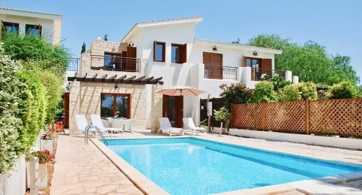 Куклия: Beautiful 2 Bedroom Villa Proteus HG29 with private pool and pretty golf course views, Short walk to resort village square on Aphrodite Hills