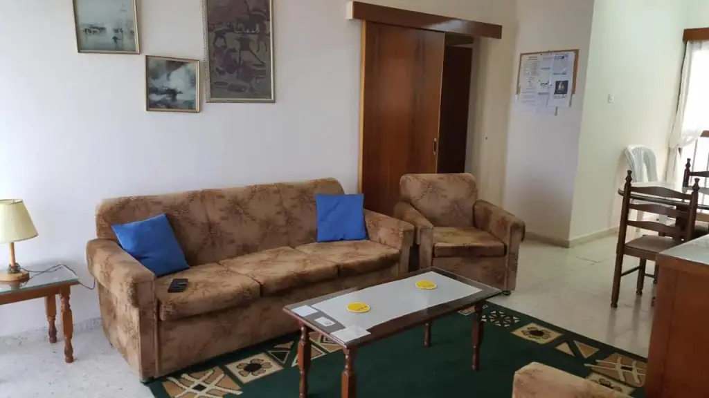 Писсури: Chariandry Court