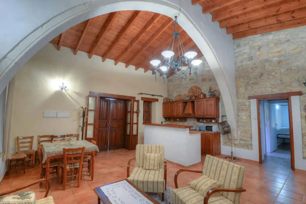 Лофу: Komi Lofou Traditional House