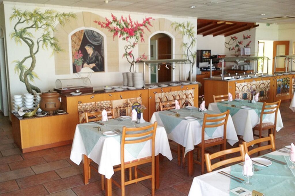 Протарас: Mimosa Beach Hotel