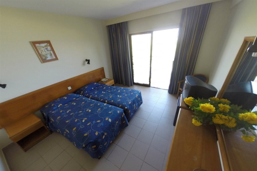 Протарас: Mimosa Beach Hotel