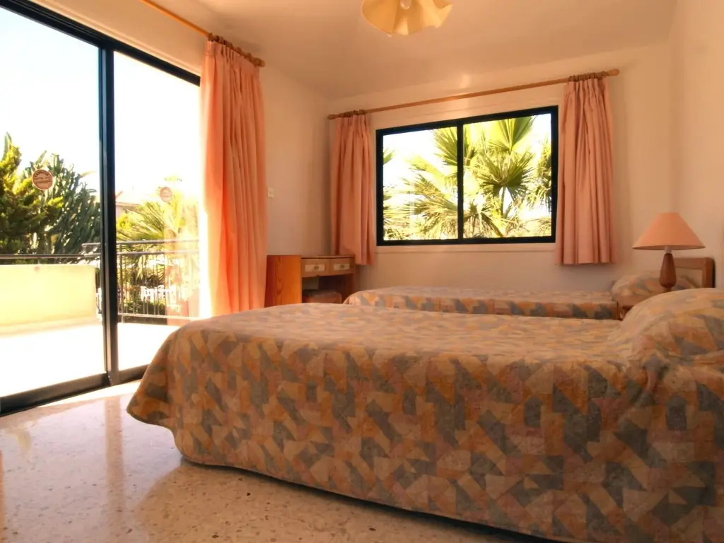 Нео Хорио: Tavros Hotel