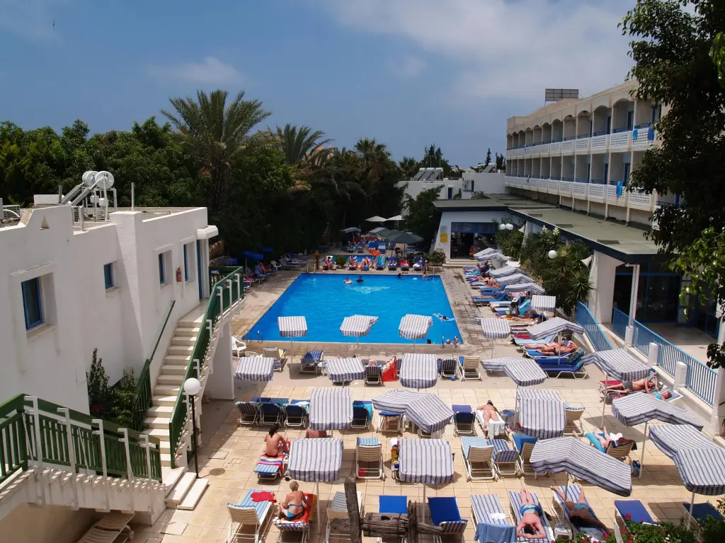 Пафос: Paphiessa Hotel & Apartments
