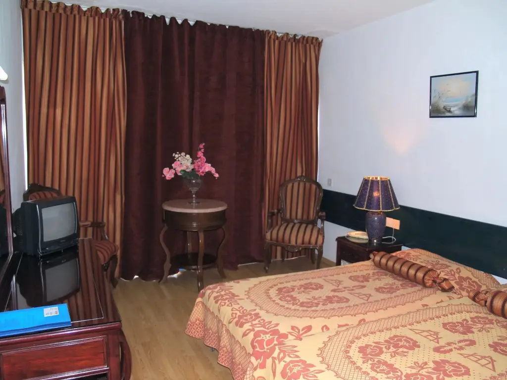 Пафос: Paphiessa Hotel & Apartments
