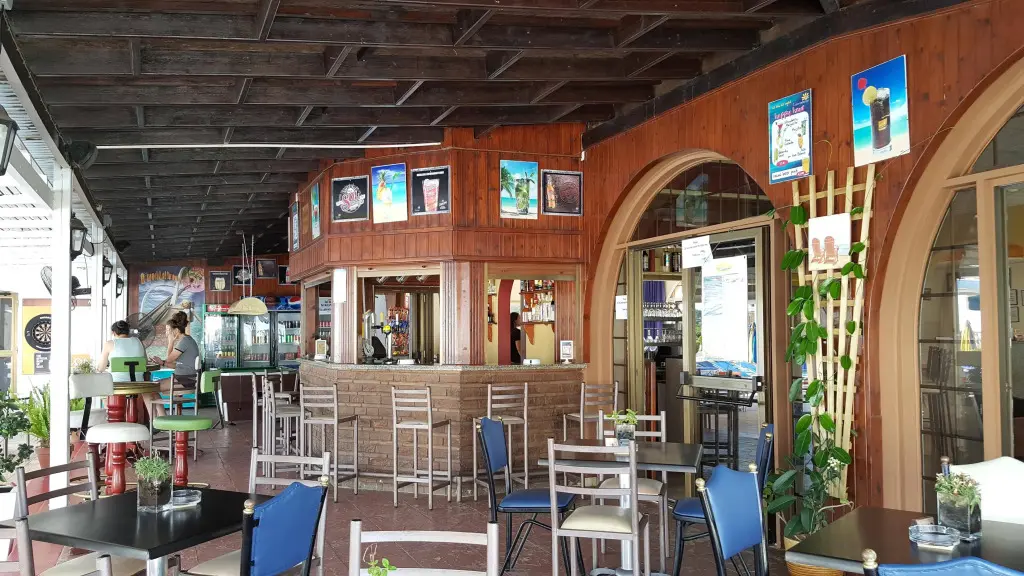 Айя-Напа: Cosmelenia Hotel Apartments