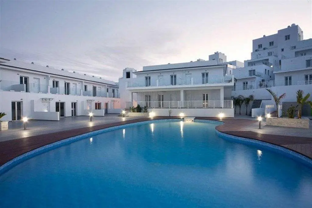 Масотос: High View Gardens Luxury Apartments