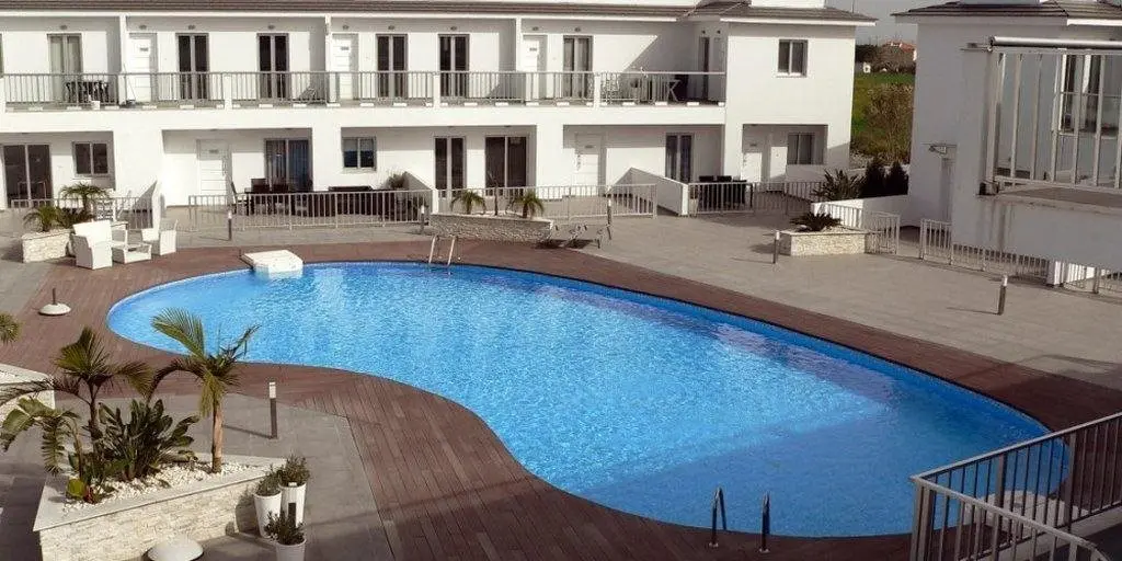 Масотос: High View Gardens Luxury Apartments