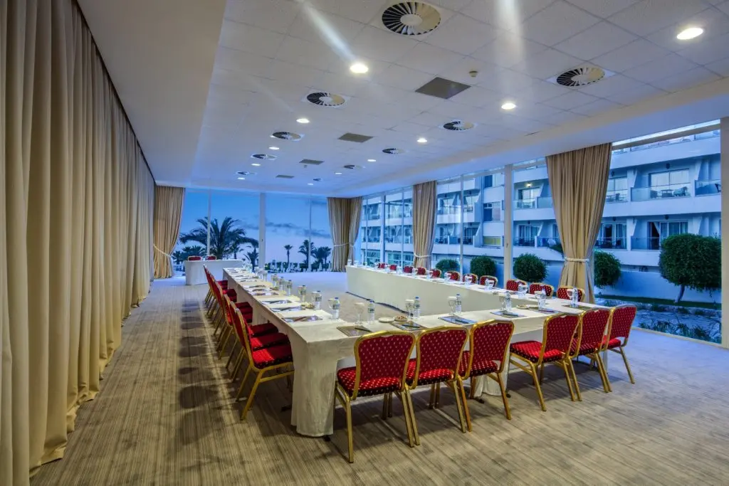 Кирения: Acapulco Resort Convention SPA Hotel