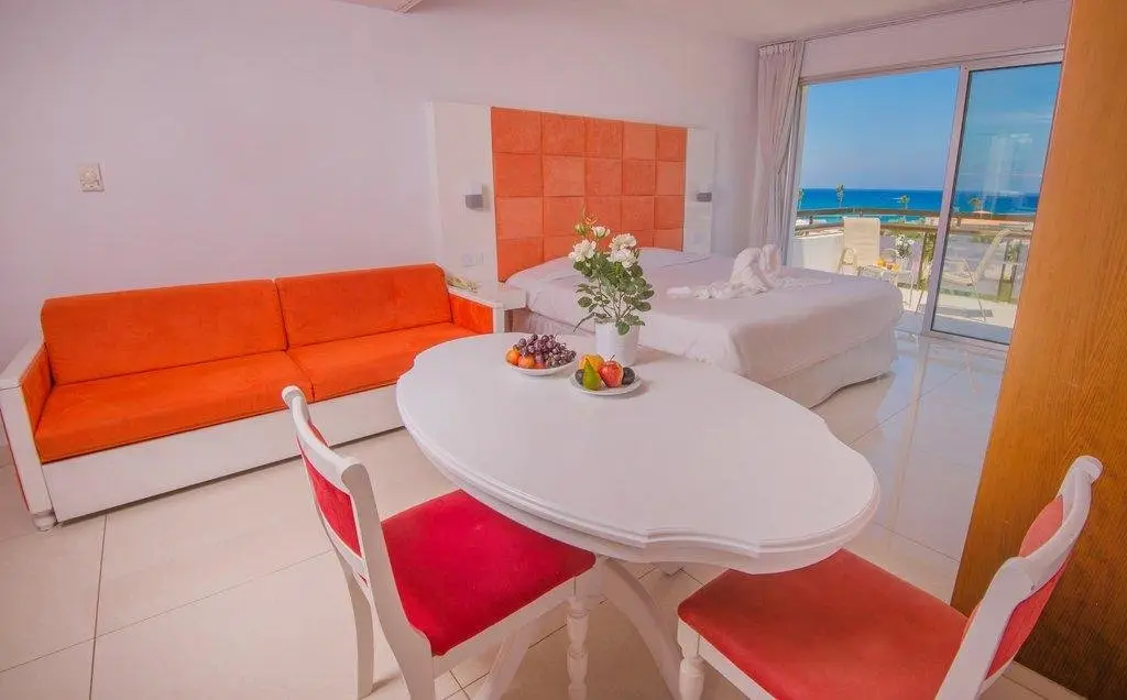 Протарас: Hotel Tsokkos Beach