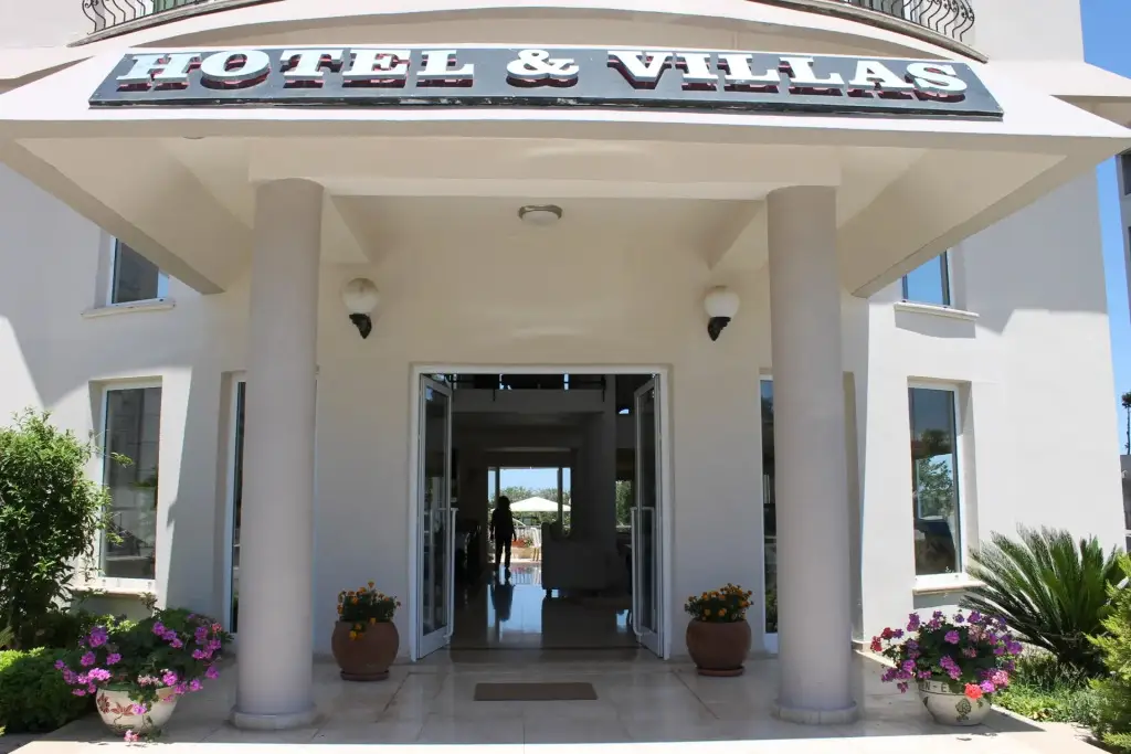Кирения: The Prince Inn Hotel & Villas