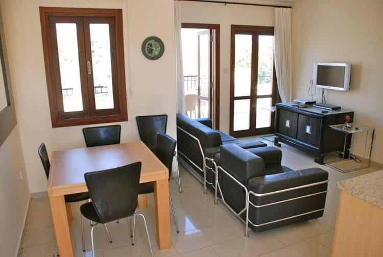Куклия: 2 Br Apartment Anatoli - Aph 3569