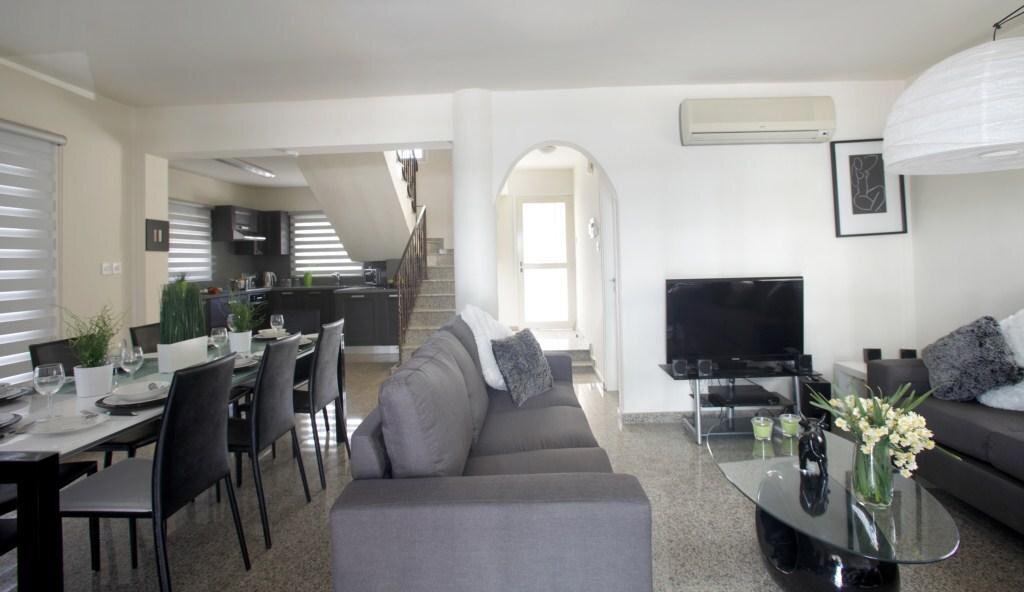 Протарас: 4 Br Villa Theodora - Chg 8906