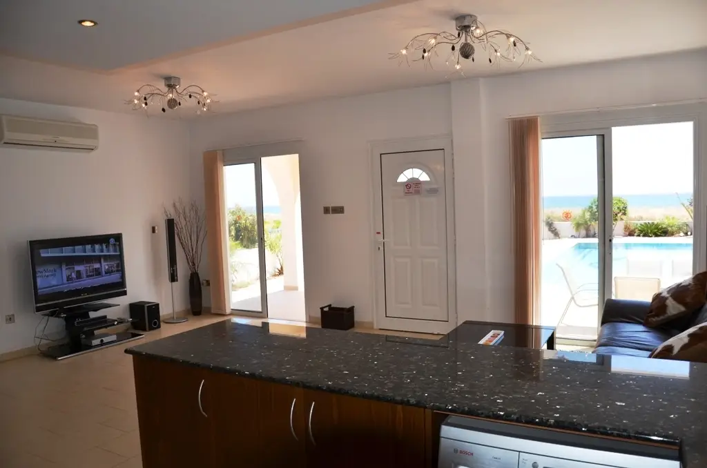 Айя-Напа: 3 Br Villa Sunrise - Chg 8899