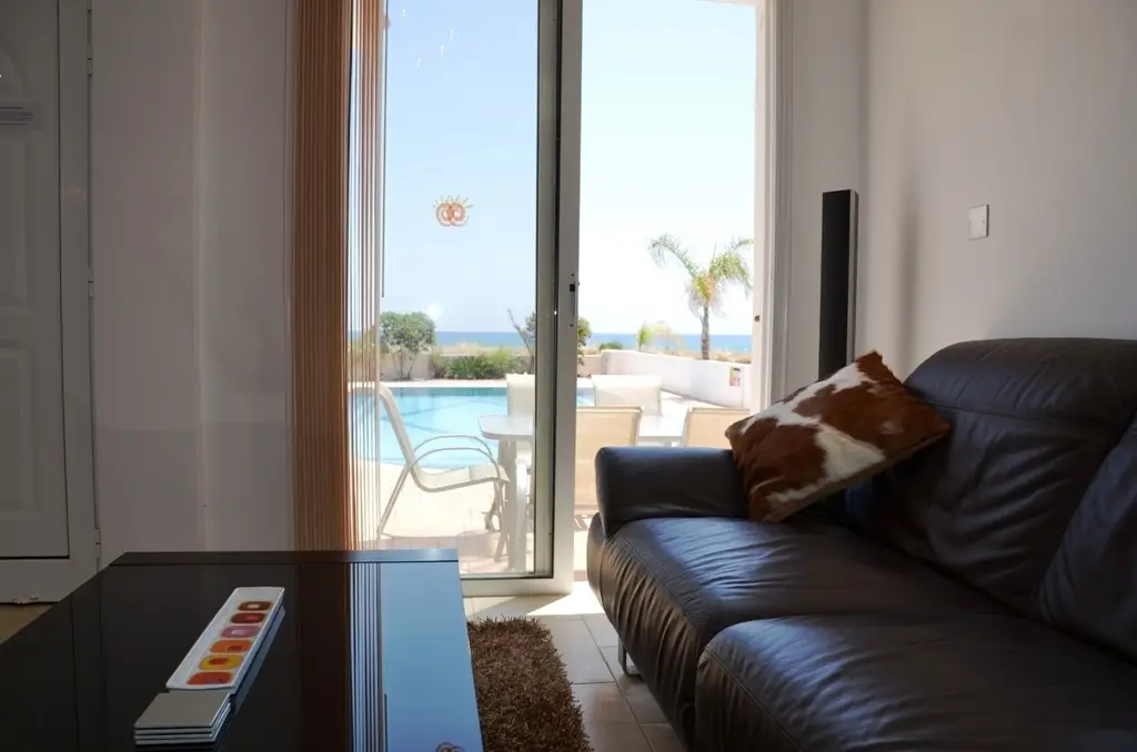 Айя-Напа: 3 Br Villa Sunrise - Chg 8899