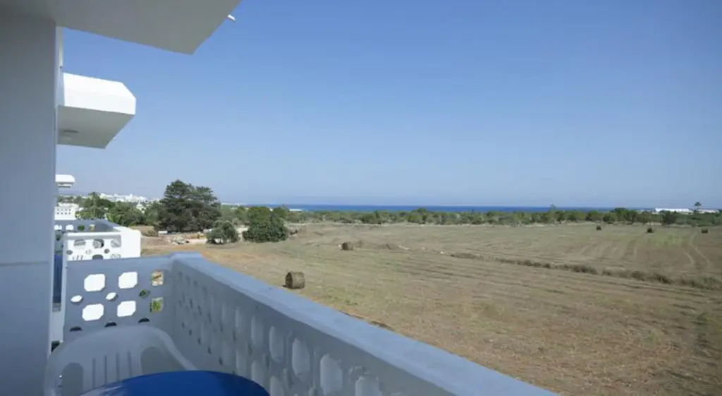 Айя-Напа: So Shiny Apts
