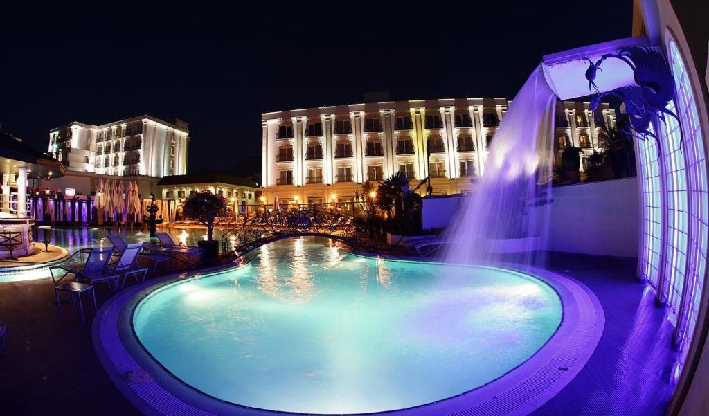 Кирения: Rocks Hotel & Casino