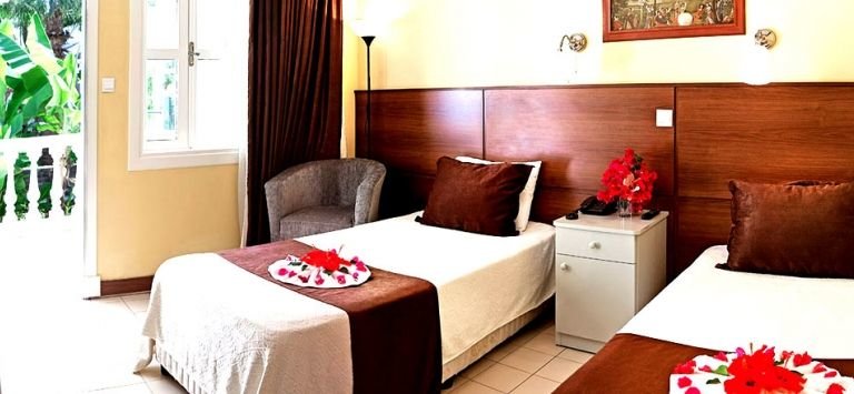 Алсанджак: L.A. Hotel & Resort
