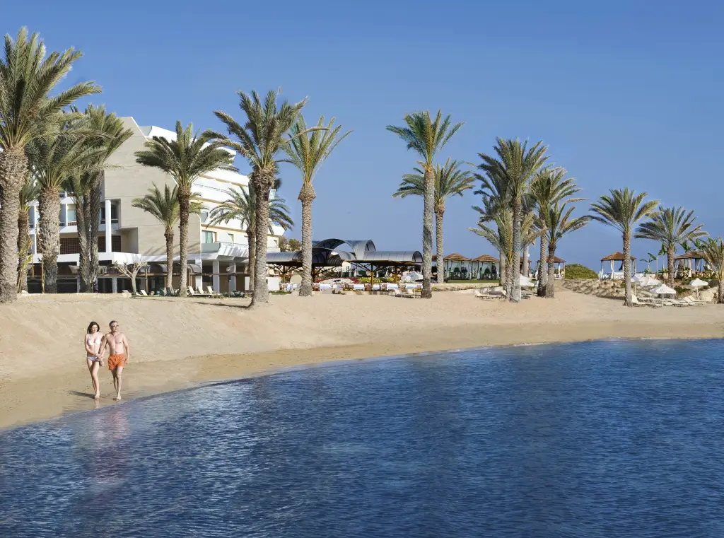 Героскипу: Отель Constantinou Bros Pioneer Beach