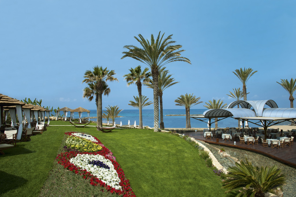 Героскипу: Отель Constantinou Bros Pioneer Beach