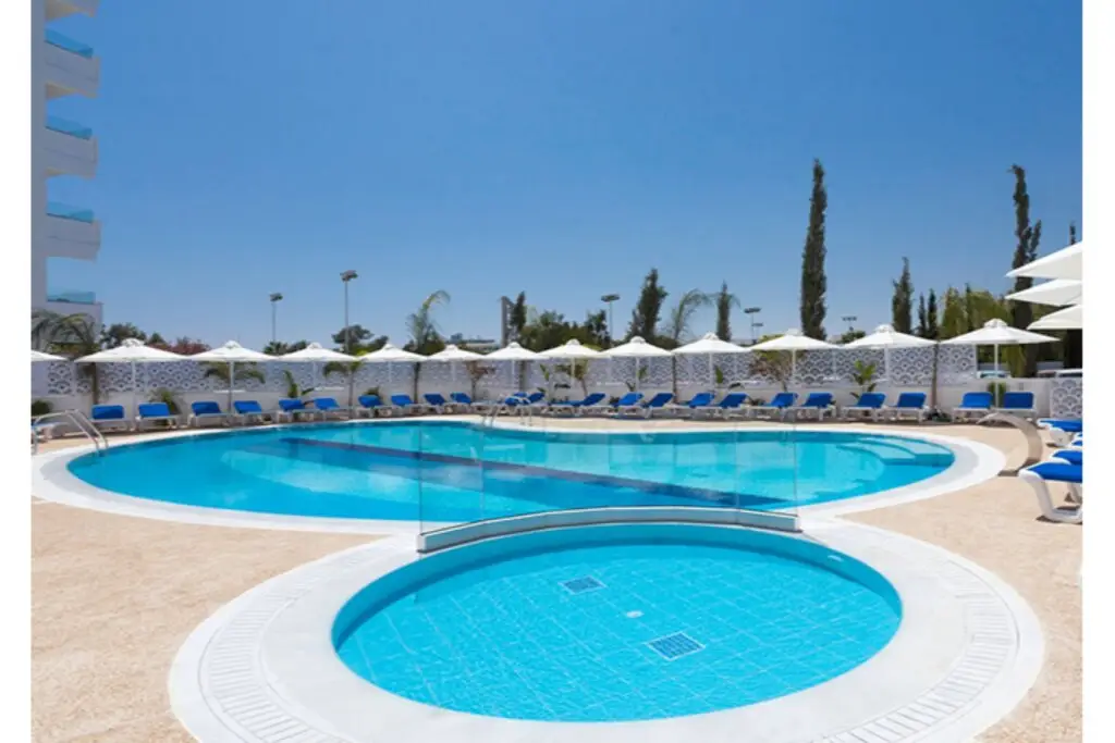 Айя-Напа: Gaia Sun N Blue Hotel