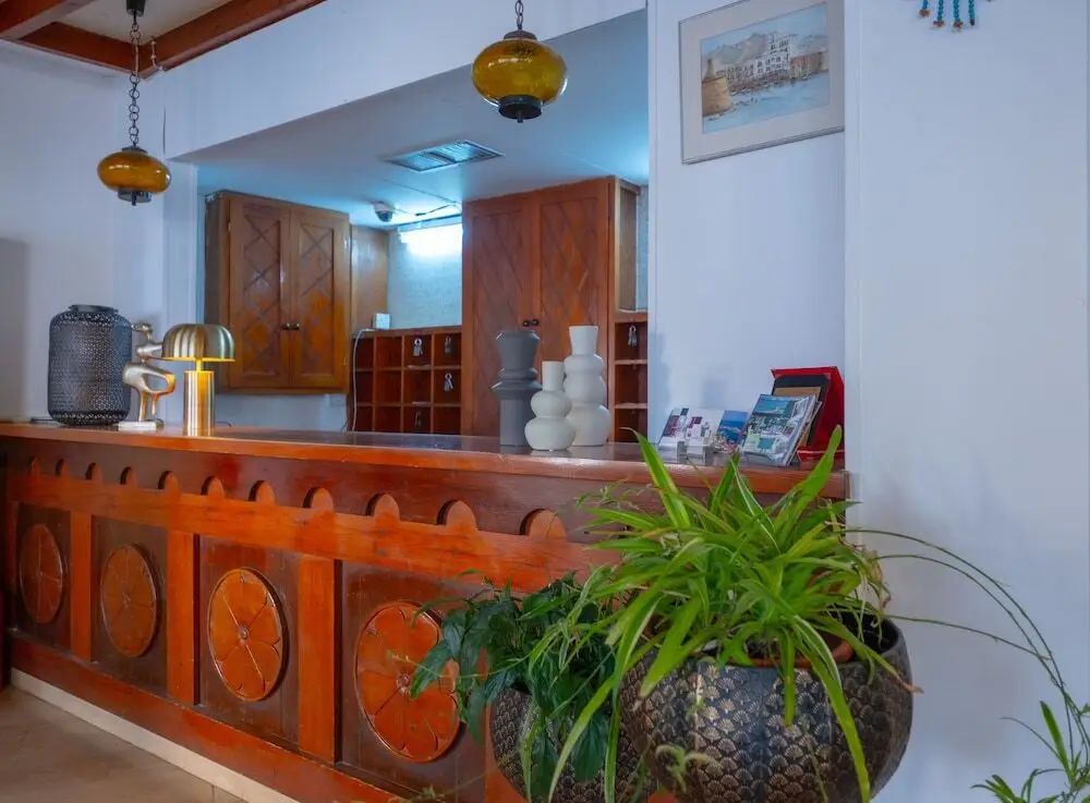Кирения: British Hotel Girne