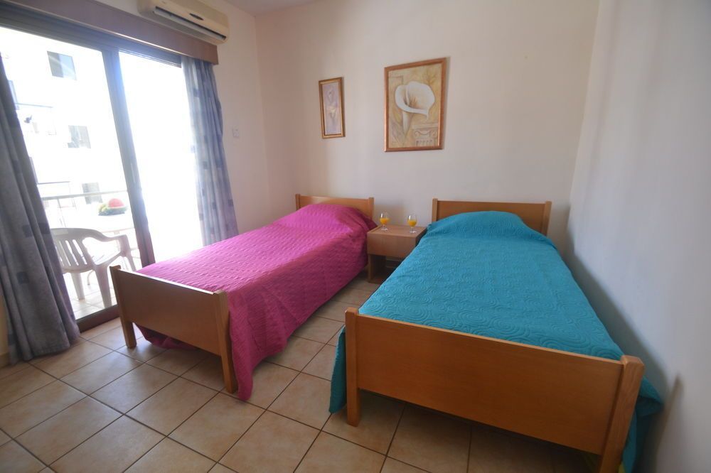 Айя-Напа: Daphne Apartment