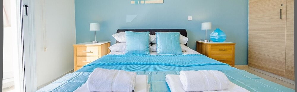 Айя-Напа: Oceanview Luxury Apartment 064