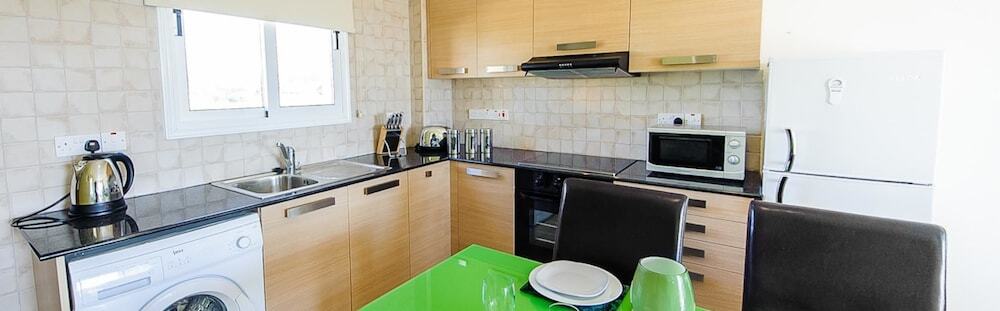 Айя-Напа: Oceanview Luxury Apartment 064