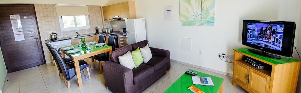 Айя-Напа: Oceanview Luxury Apartment 064