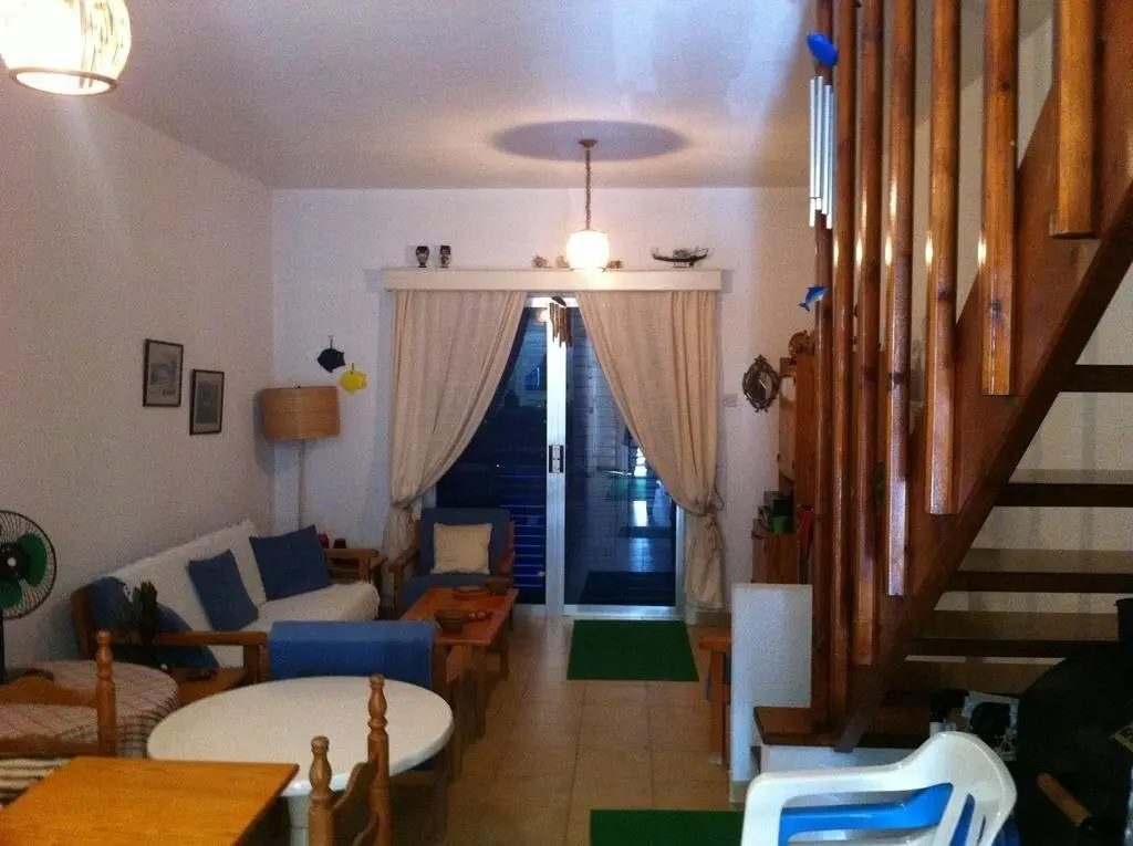 Ларнака: Arona Beach Home