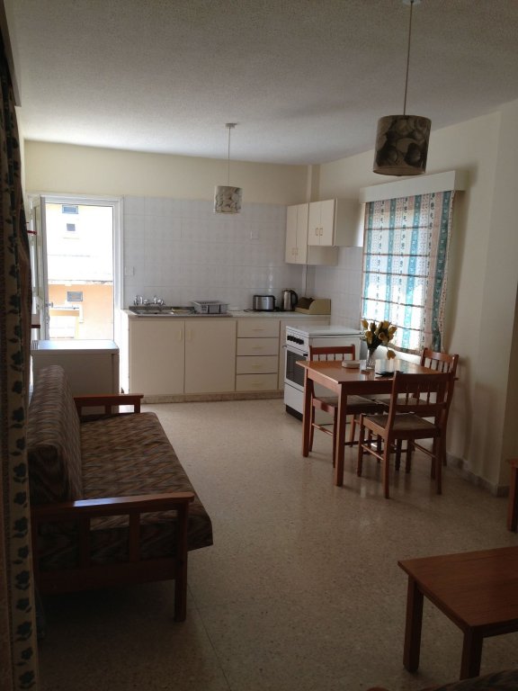Протарас: Constantaras Apartments
