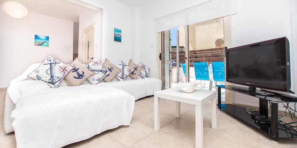 Паралимни: Oceanview Luxury Villa 134