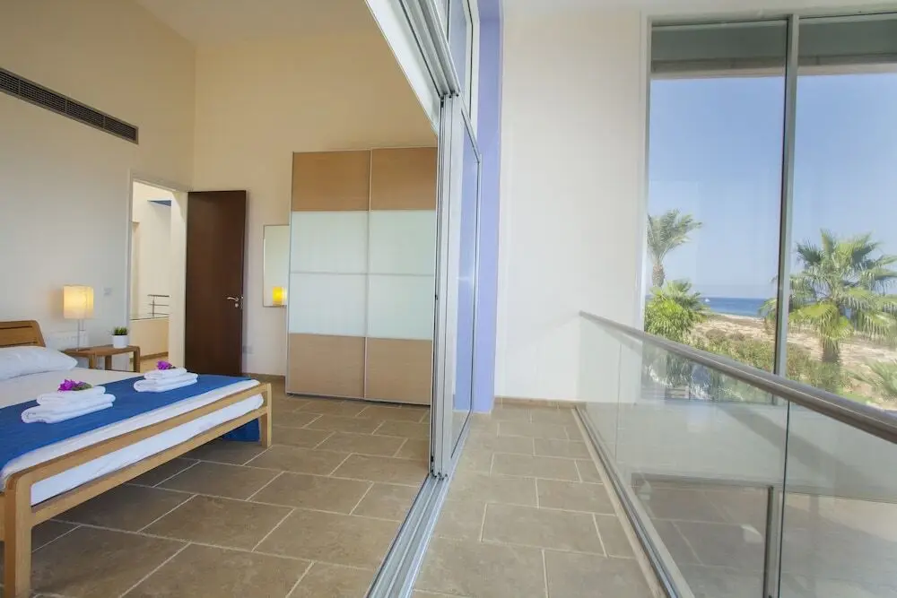 Протарас: Nireas Seafront Villa 9