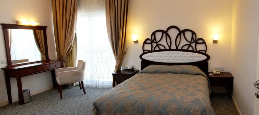 Кирения: Uptown Buyuk Anadolu Girne