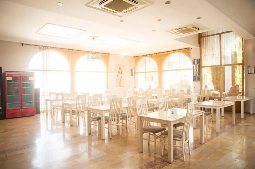 Кирения: Uptown Buyuk Anadolu Girne