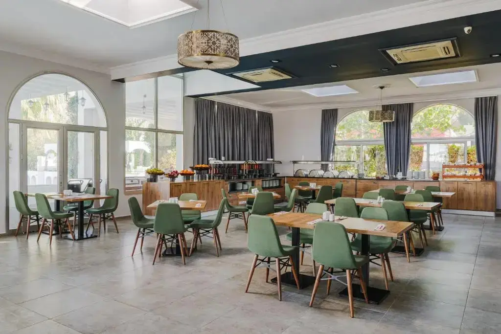 Кирения: Uptown Buyuk Anadolu Girne