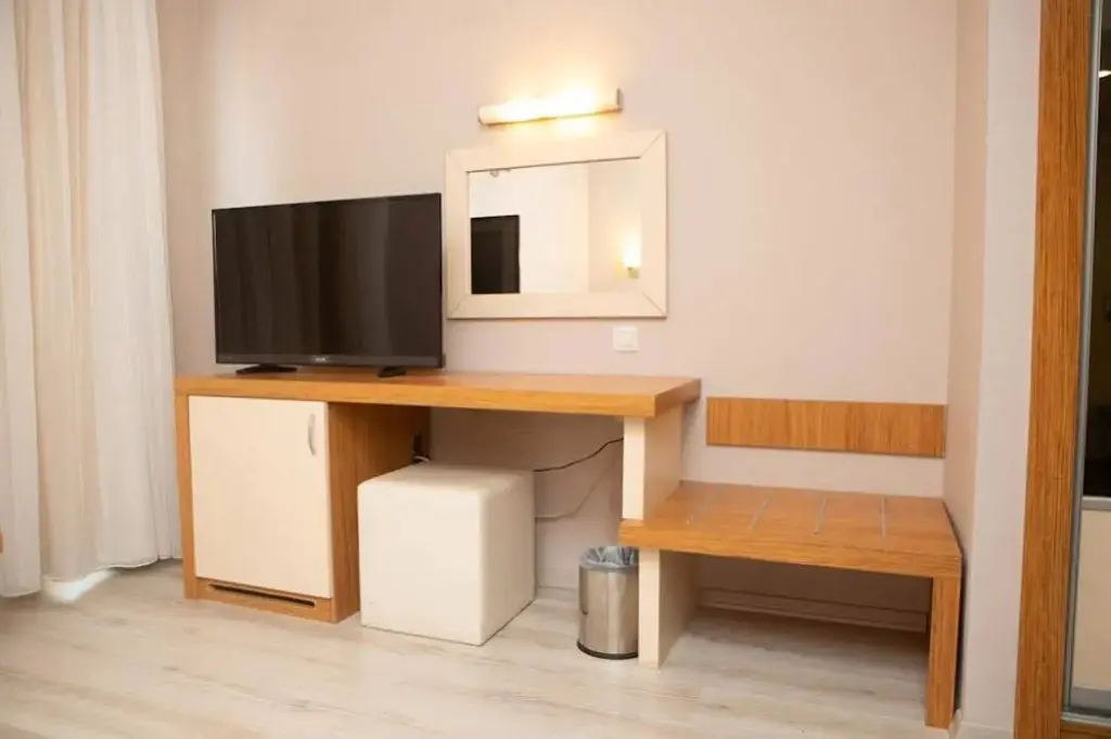 Кирения: Uptown Buyuk Anadolu Girne
