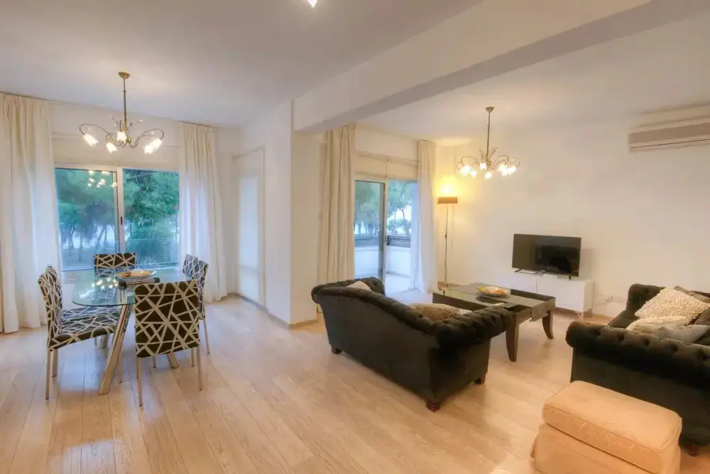 Гермасойя: Dasoudi Luxury Beachfront Apartment