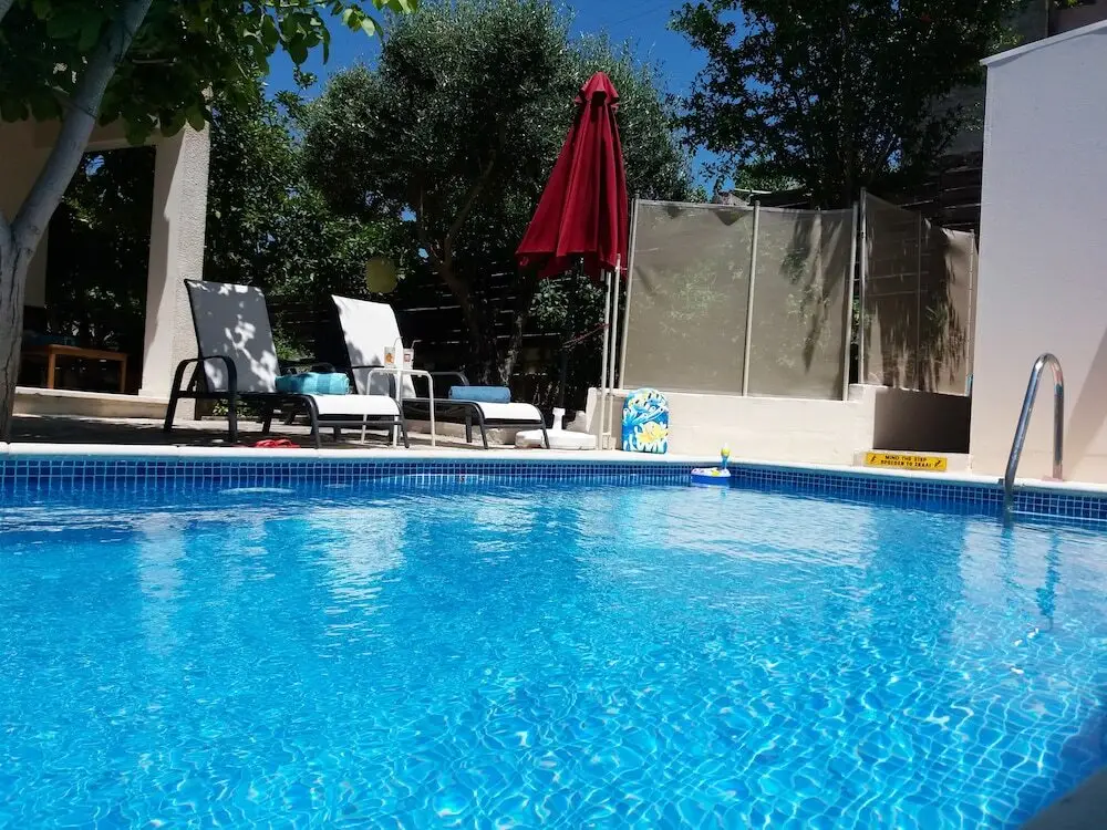 Киссонерга: Aria Holiday House