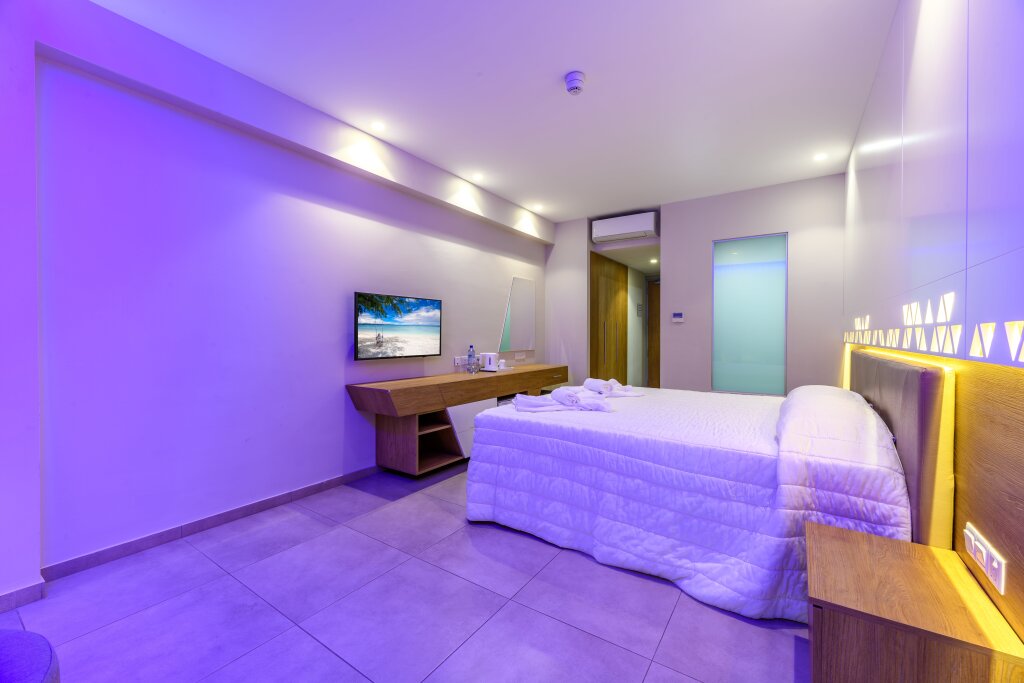 Айя-Напа: Tasia Maris Seasons Hotel - Adults Only