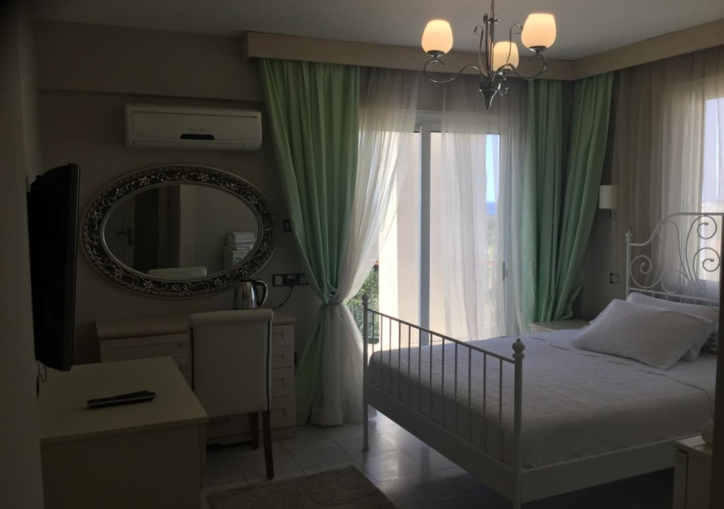 Кирения: The Prince Inn Hotel & Villas