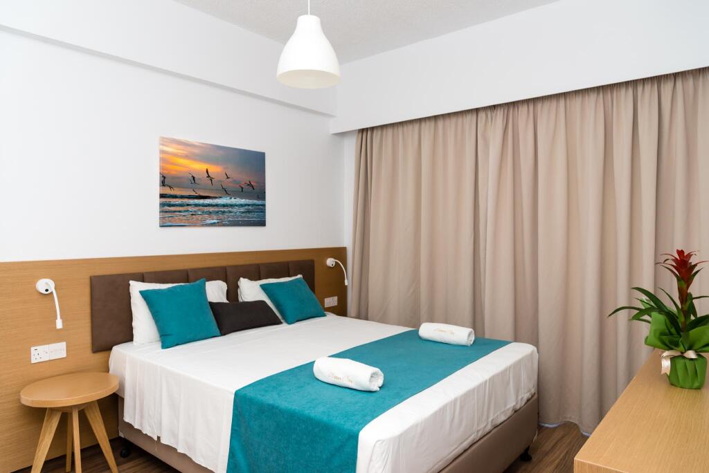 Helios Bay Hotel Apartments — фото 1