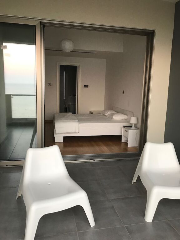 Ларнака: Finikoudes Luxury Apartments