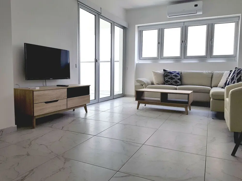Ларнака: Seaside Apartment in Heard of Larnaca
